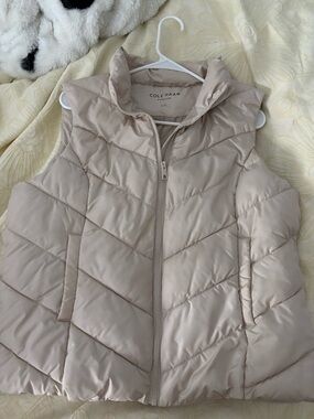 Cole Haan Light Beige Quilted Puffer Vest